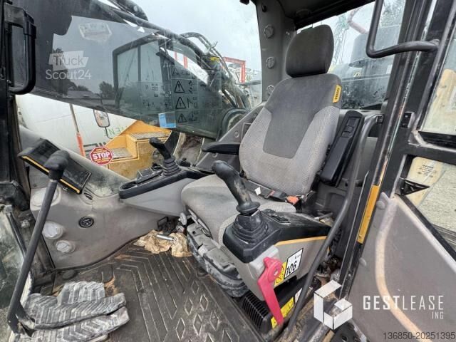 Excavadora sobre orugas Volvo EC 480 EL