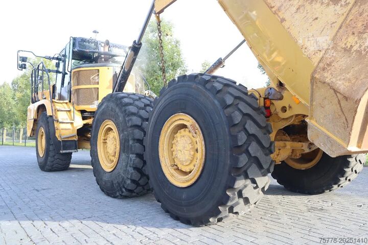 Samohodni tovornjak Caterpillar 730 04A | TAILGATE | LOW HO