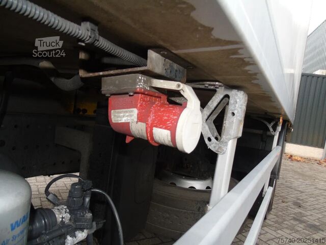 Transporte refrigerado/congelado Mercedes-Benz Axor 1829 + CARRIER SUPRA 950 + LIFT + ATP + EU...