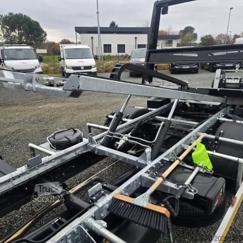 Furgon Iveco Daily 35C18