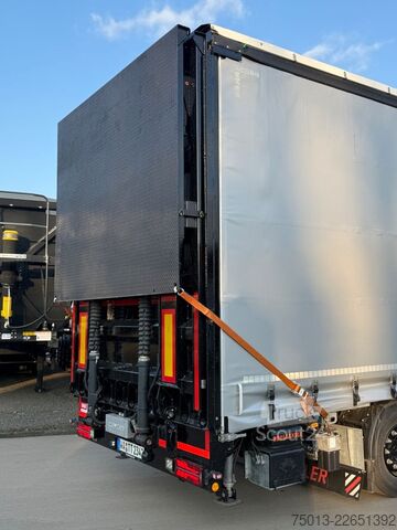 Відкритий напівпричіп з тентом SCHWARZMÜLLER Gabelstapler-Transporter, 2-teilige LBW, MIETEN?