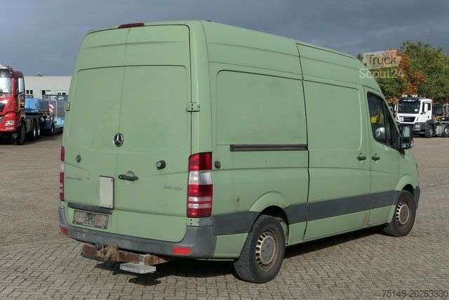High top van MERCEDES-BENZ 316 CDI Sprinter 4x2, Klima, Bott-Regale, AHK