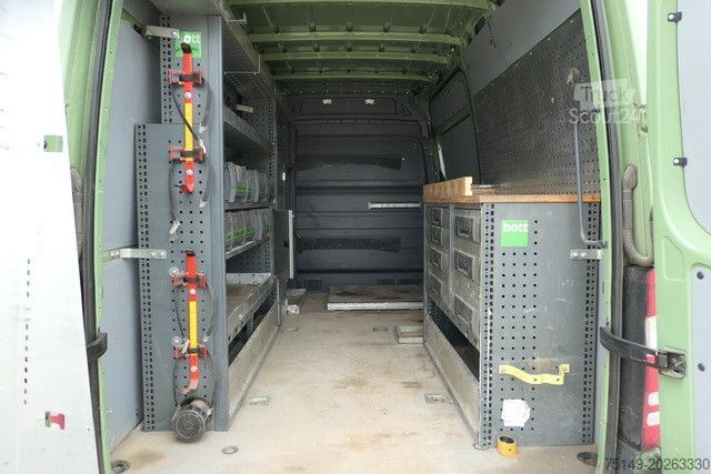 High top van MERCEDES-BENZ 316 CDI Sprinter 4x2, Klima, Bott-Regale, AHK
