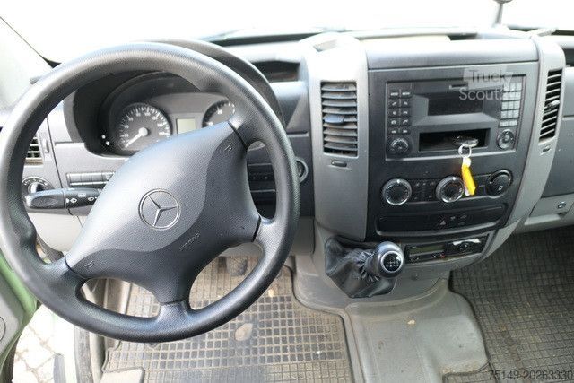High top van MERCEDES-BENZ 316 CDI Sprinter 4x2, Klima, Bott-Regale, AHK