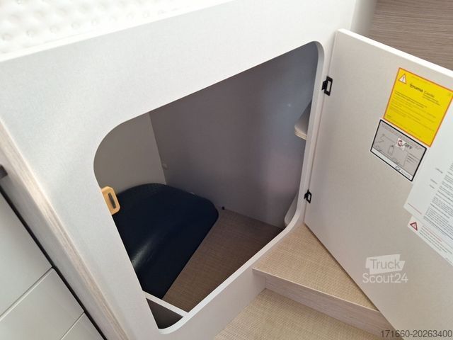 Polintegriran avtodom BÜRSTNER Lineo T 620 G SAT, TV, NAVI, RFK, WINTERPAKET