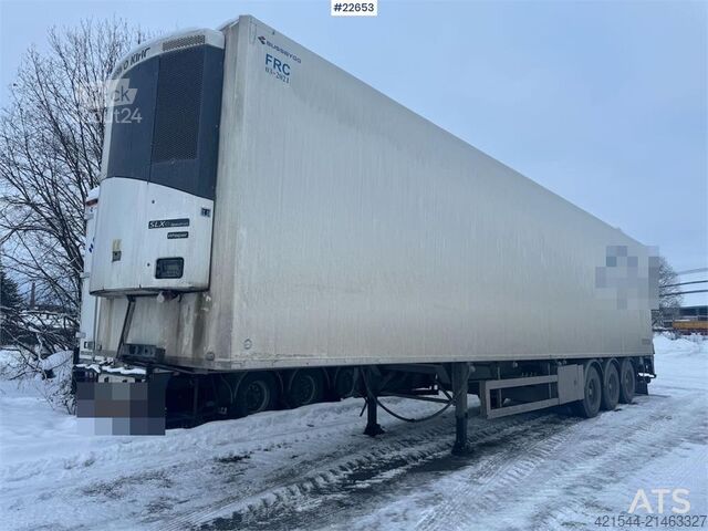 Kühl-/Tiefkühltransport HFR Cabinet semi with Thermo King unit.