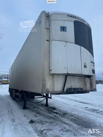 Kühl-/Tiefkühltransport HFR Cabinet semi with Thermo King unit.