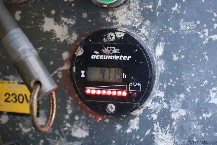 Ножичний підйомник Holland Lift Ecostar HL-11816  Electric, 14m Working Height, 30