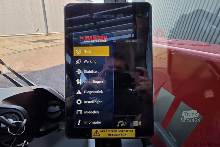 Teleskopski nakladalnik Manitou MRT2660 360E 100% Electric 65 kWh Lithium-Ion Batt