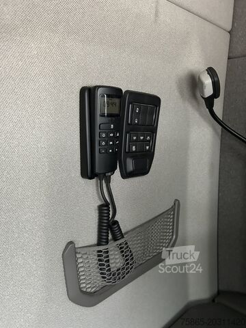 Standard-SZM Scania S 520 V8 Highline / Retarder / 920 dkm / 2 Tank...