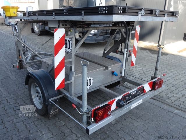 Priekaba  Nissen VLTLED/10  Vorwarner mit Radarfunkwarner