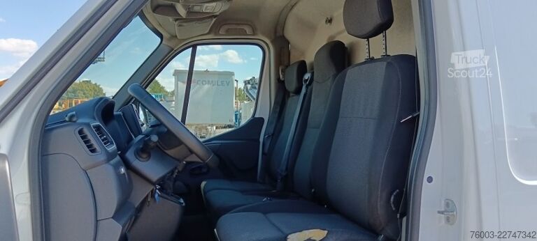 Dubă cu caroserie tip cutie Renault Master Klubb KL32 - 12,5 m, 120 kg