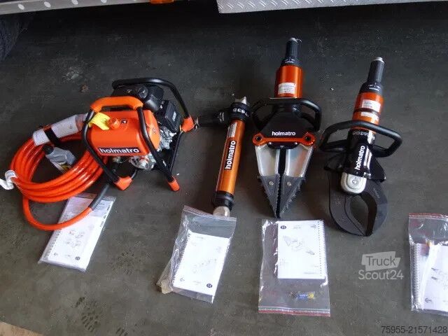 Véhicule de lutte contre les incendies Mercedes-Benz HOLMATRO SET UNUSED