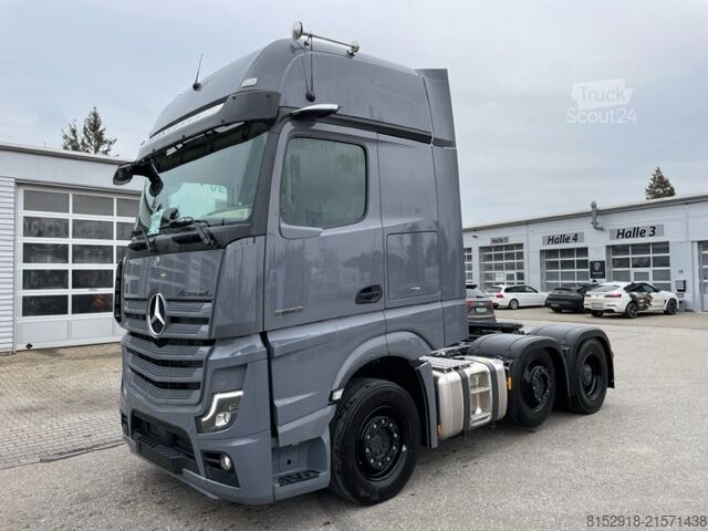 Schwerlast LKW/SZM Mercedes-Benz 963-4-D (GigaSpace)