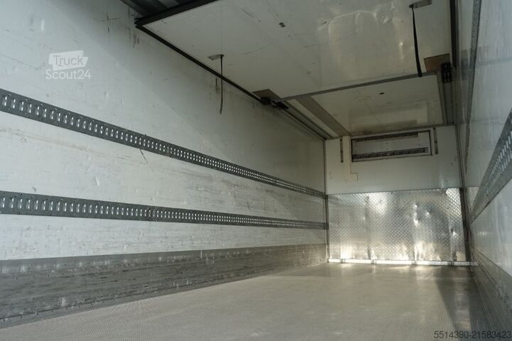 Camion frigorifique IVECO EuroCargo 120