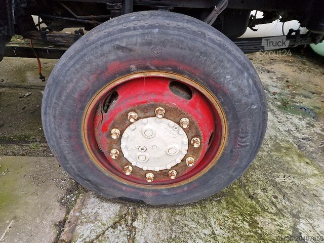 Podvozek s kabinou VOLVO N10 6x6