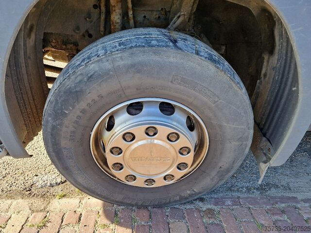 Padrão-SZM SCANIA R 420 LA4X2MNB