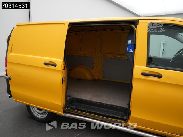 Hochdachkombi Mercedes eVito Elektrisch 41kWh 150km WLTP Airco L2H1 L2...