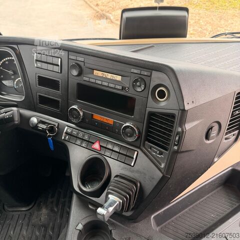 Standart çekici ünitesi mercedes Actros 1843 MP4 hydraulic