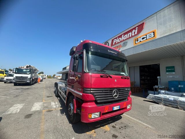 Kroklastbil Mercedes-Benz Actros 1848