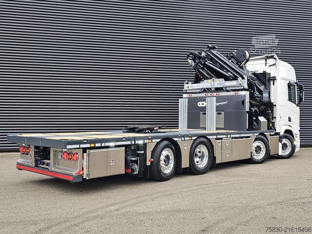 Vrachtwagen met kraan Scania R590 V8 / 8x2 / HMF 9520 + JIB + LIER / TREKKER...