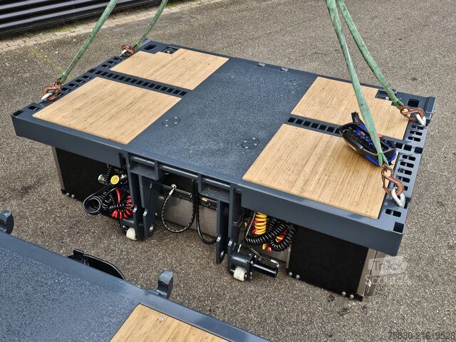 Standard-SZM Scania R590 V8 / 8x2 / HMF 9520 + JIB + LIER / TREKKER...