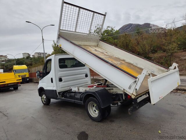 Autoutilitară basculantă Iveco Daily 35-140