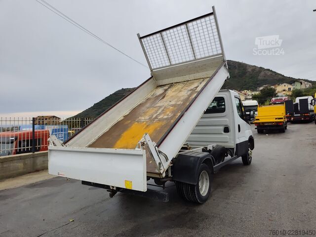 Autoutilitară basculantă Iveco Daily 35-140