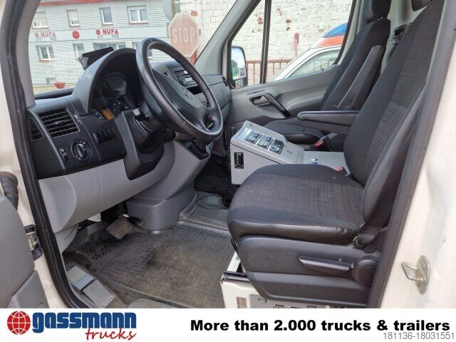 Kastenwagen Mercedes-Benz Sprinter 516 CDI 4x2, Rettungswagen