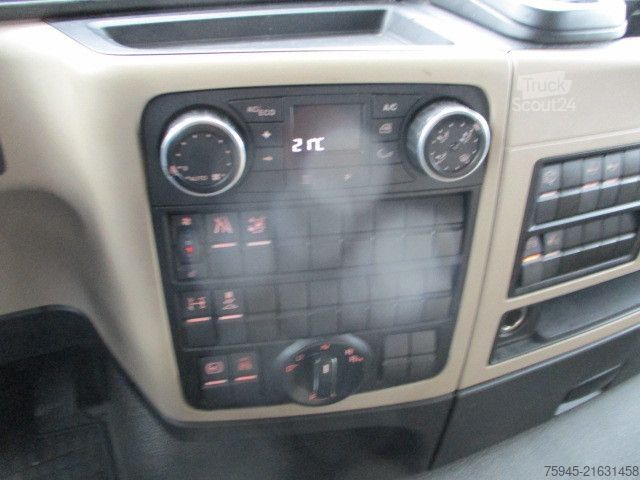 Samochód ciężarowy z plandeką typu platforma MAN TGM 18.320, LBW, Luft-Luft, TÜV 04/2026