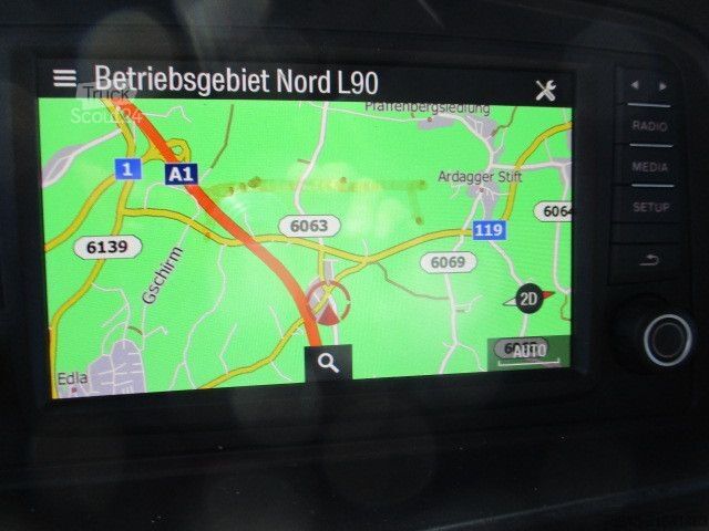 Samochód ciężarowy z plandeką typu platforma MAN TGM 18.320, LBW, Luft-Luft, TÜV 04/2026