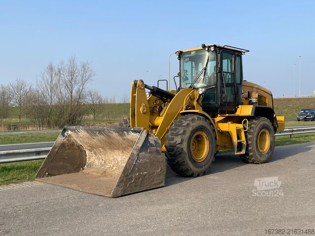 Lader Caterpillar 930M