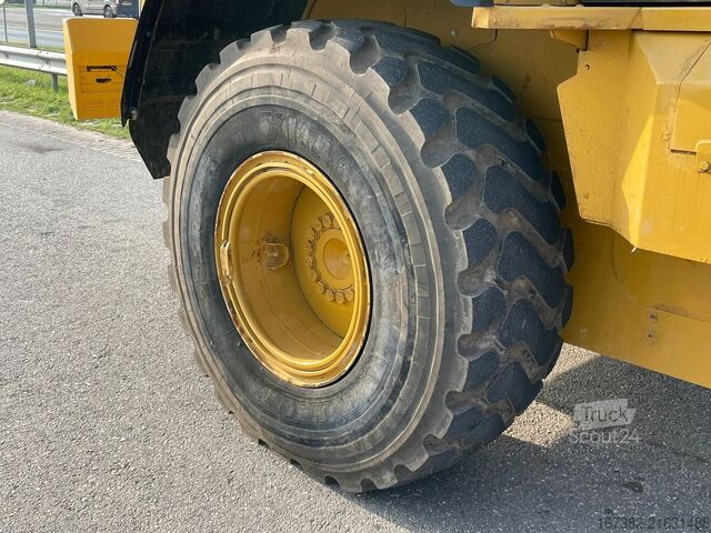 Lader Caterpillar 930M