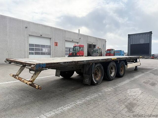 Platform trailer Krone Flatbed / Flachbettauflieger / Ladtrailer