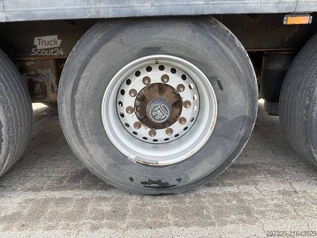 Sliding tarpaulins Krone Curtainsider / Planenauflieger / Gardin