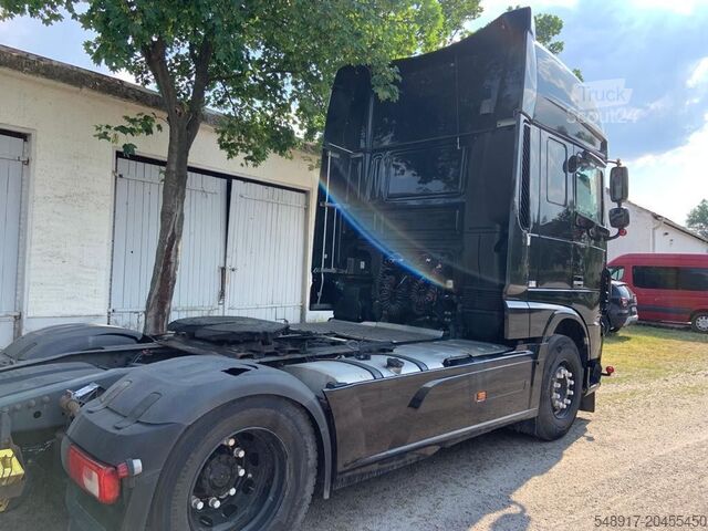 Сідельний тягач DAF XF 106/460 SSC з повною комплектацією DAF XF 106/460 SSC Vollausstattung