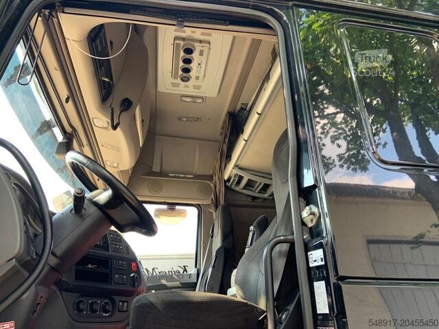 Сідельний тягач DAF XF 106/460 SSC з повною комплектацією DAF XF 106/460 SSC Vollausstattung