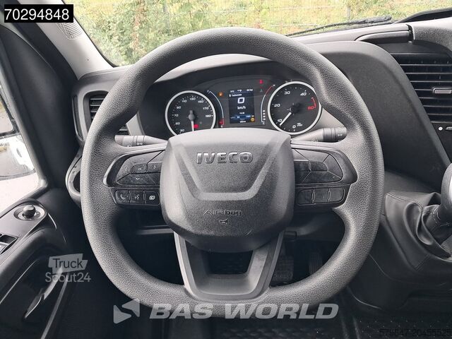 Matkalaukku Iveco Daily 35C16 Automatik Ladebordwand 160PS Koffer...