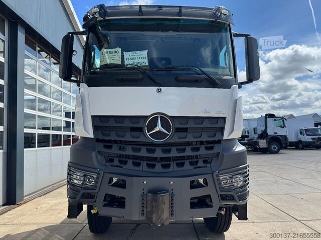 Poids lourds Mercedes-Benz Arocs 4058 AS 6x6 Tractor Head 180T Push Pull E...