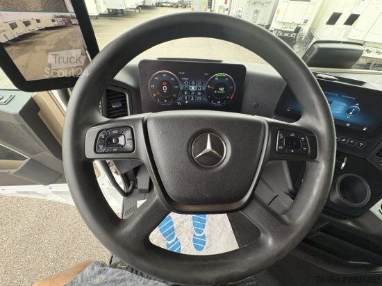 Cap tractor standard MERCEDES-BENZ ACTROS 1851 GIGA SPACE, STREAM MIRROW CAM, HYDRAULIK