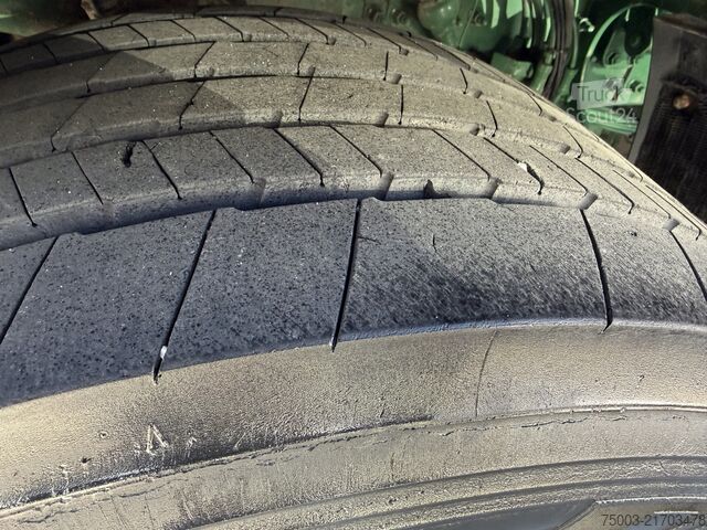 Platforminis sunkvežimis Volvo FM500 8X4 Kran Hiab 408 Jib bis 30 Meter