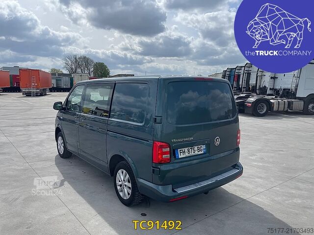 Personenbeförderung Volkswagen Transporter L1H1 5-PLACES