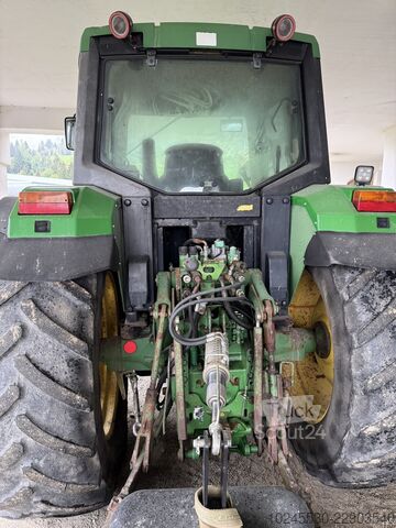 Tractor John Deere 6310