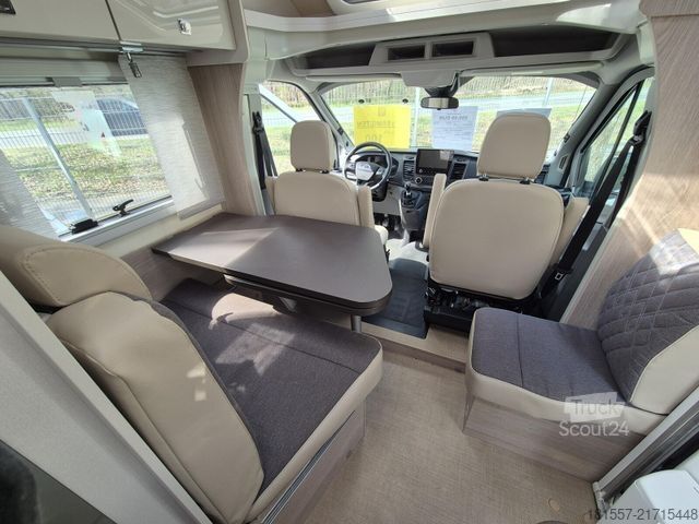 Félintegrált lakóautó BÜRSTNER Lineo T 690 G Fahrradträger / Markise / Radio in