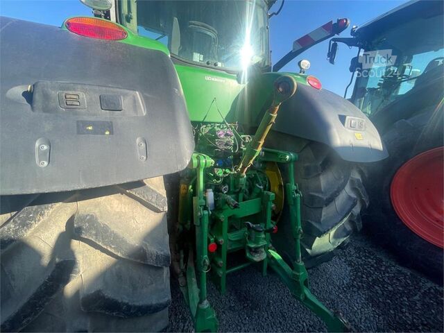 Traktor John Deere 7310 R