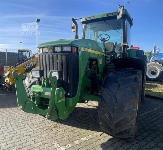 Traktor John Deere 8100