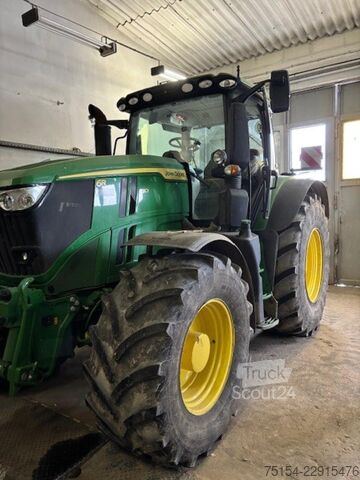Traktor John Deere 6R 230