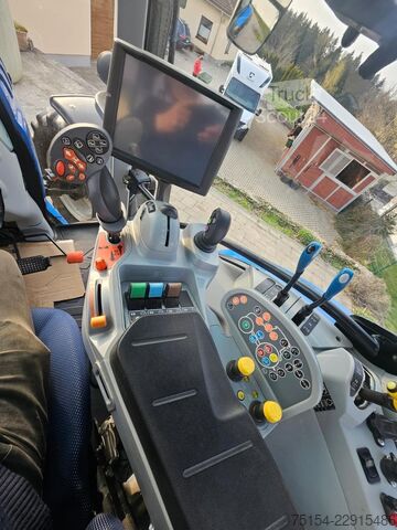 Traktor New Holland T 5.140 DC