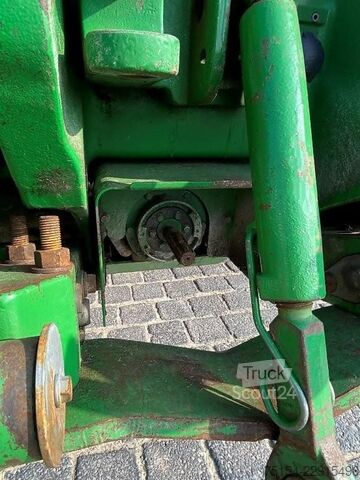 Ciągnik John Deere 8345R