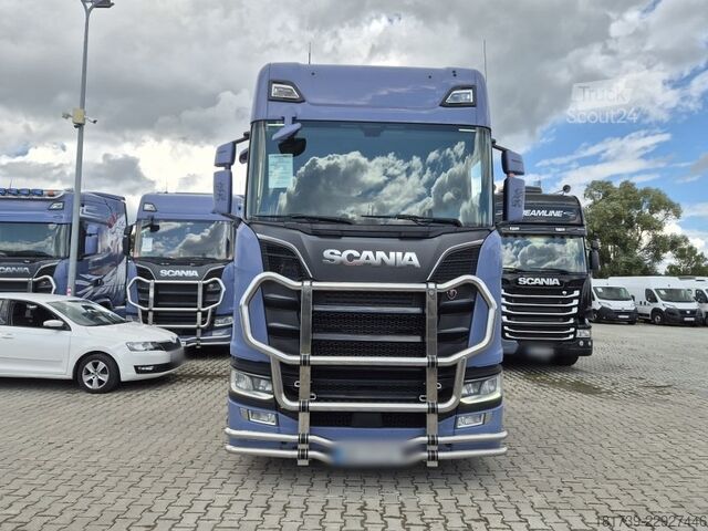 Traktorová jednotka SCANIA S580 A6x2NA Highgline tractor unit/ 3 pc
